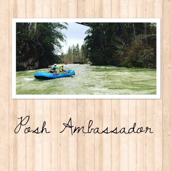 Welcome to my closet - Picture 2 of 11